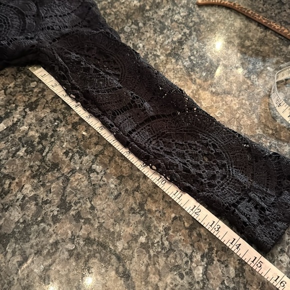 Crochet lace zip back black top NWT L - Picture 7 of 9